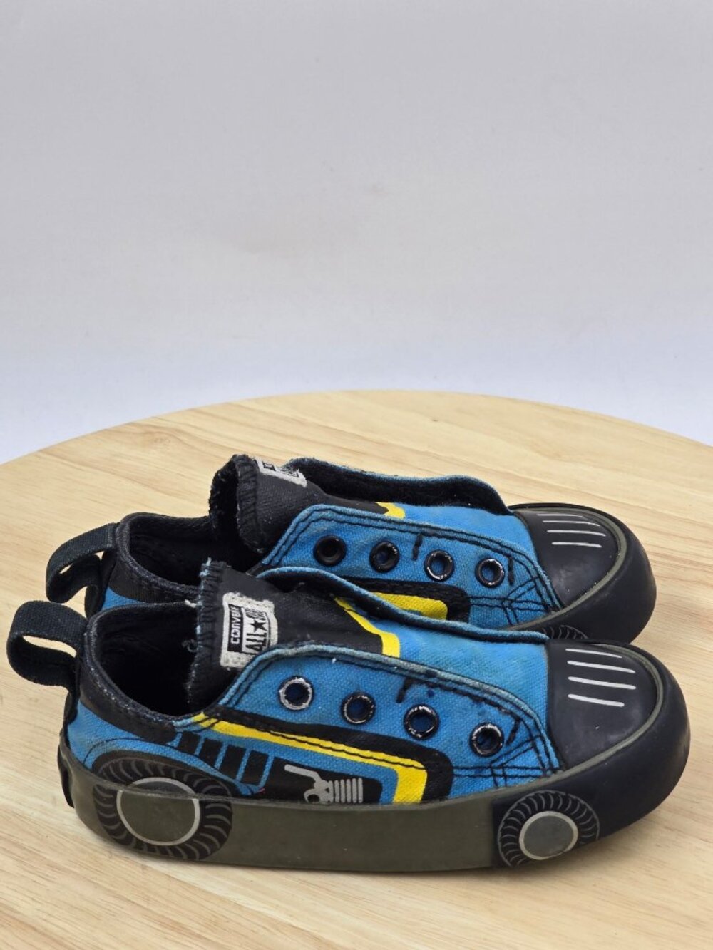 Converse Chuck Taylor All Star Low top Infant Slip ON Shoes Race Car Design sz 7